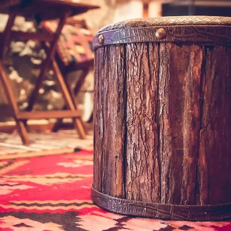 Traditional Xenofon Tatil Evi